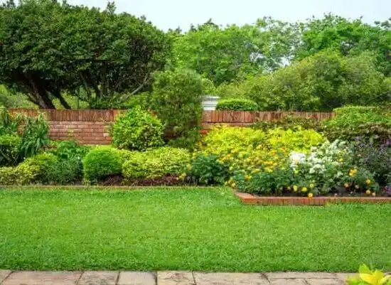 landscaping services Lansdowne